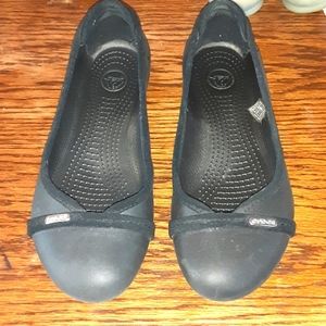 CROCS BLACK FLATS MINT CONDITION
